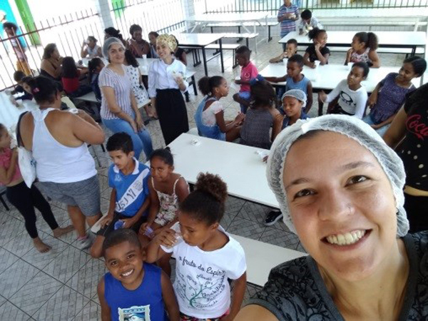 FEIRA VIDA SAUDÁVEL MOVIMENTOU ESCOLA MUNICIPAL EM CONTAGEM