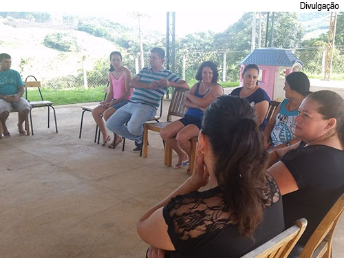 PROJETO MARÉ ALTA EM UBATUBA PROMOVE OFICINAS SOBRE COMUNIDADE ORGÂNICA